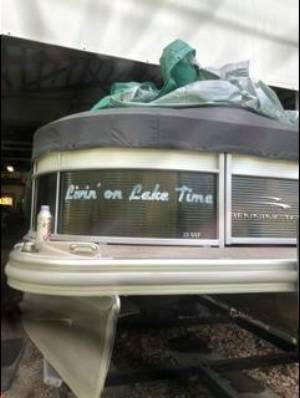 2018 Bennington Pontoon boat Lettering from Lisa O, IN