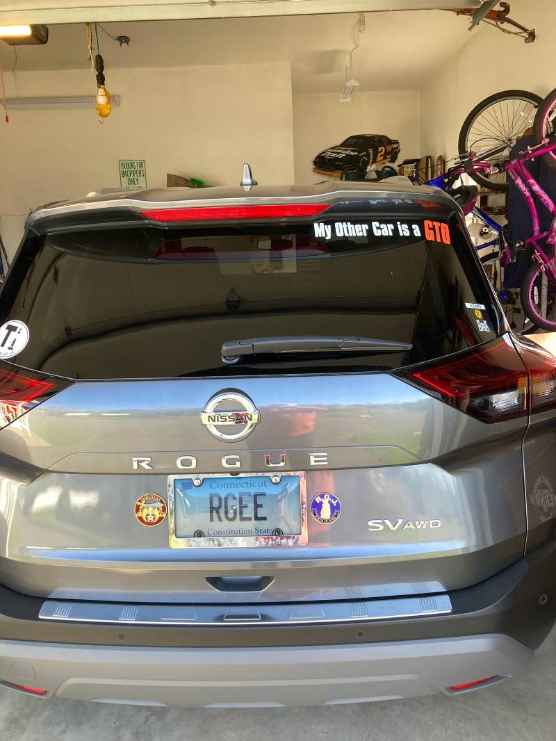 2021 Nissan Roque Rear exterior window  Lettering from Randall G, CT
