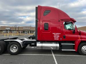 Freightliner Cascadia 2018 Semi Truck Lettering from Shavkat I, NJ